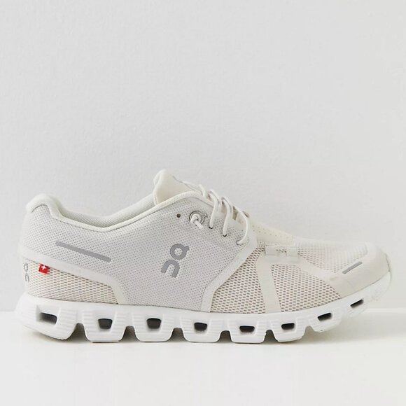 On Cloud Shoes - On Cloud 5 Pearl/White 8 W ~ New In Box